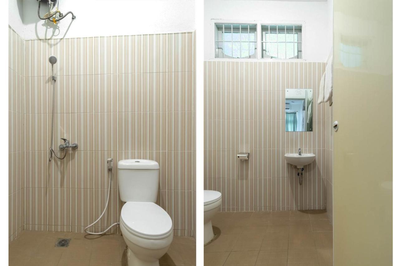 Oyo Living 2843 Raz House Syariah Hotel Medan Eksteriør billede